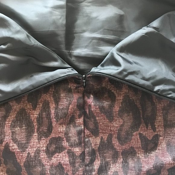 Ann Taylor Leopard Print Skirt (NWT) - Picture 11 of 13